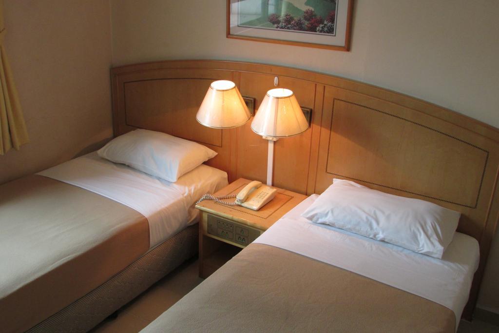 New Orchid Hotel Singapore Room photo
