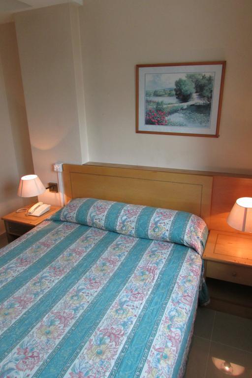 New Orchid Hotel Singapore Room photo